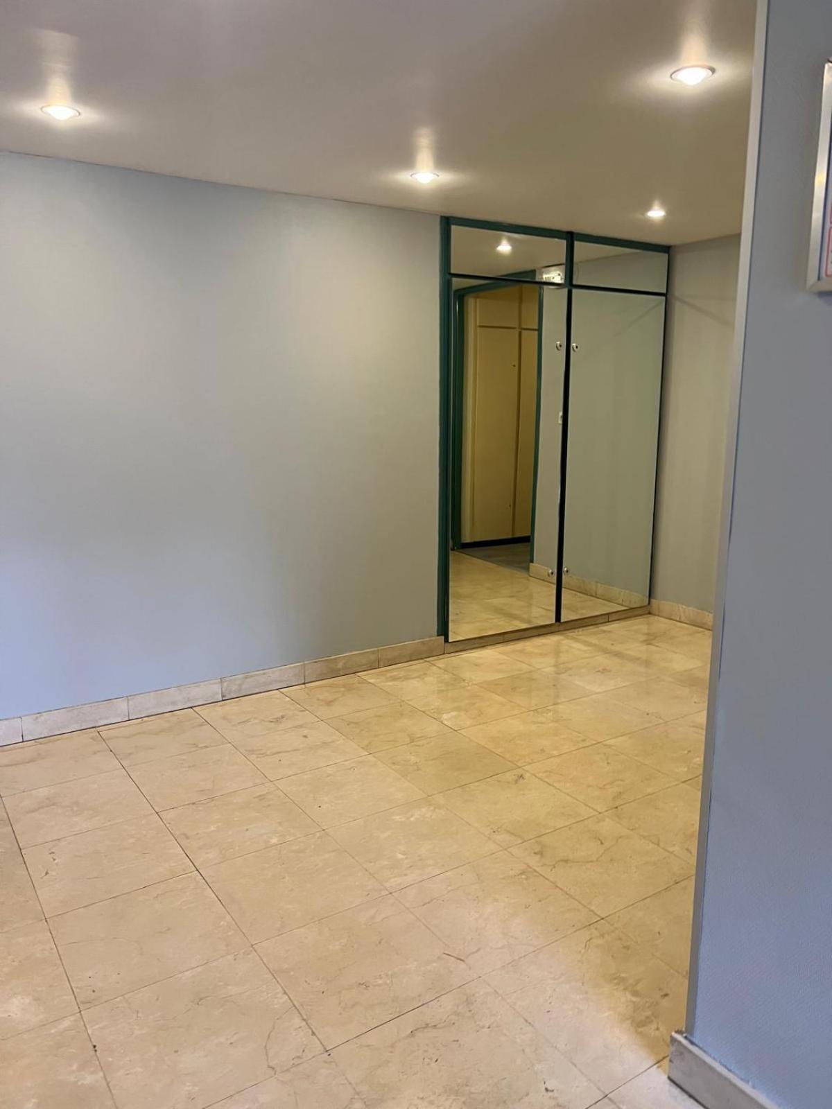 Champion Suites Sarcelles Exterior photo